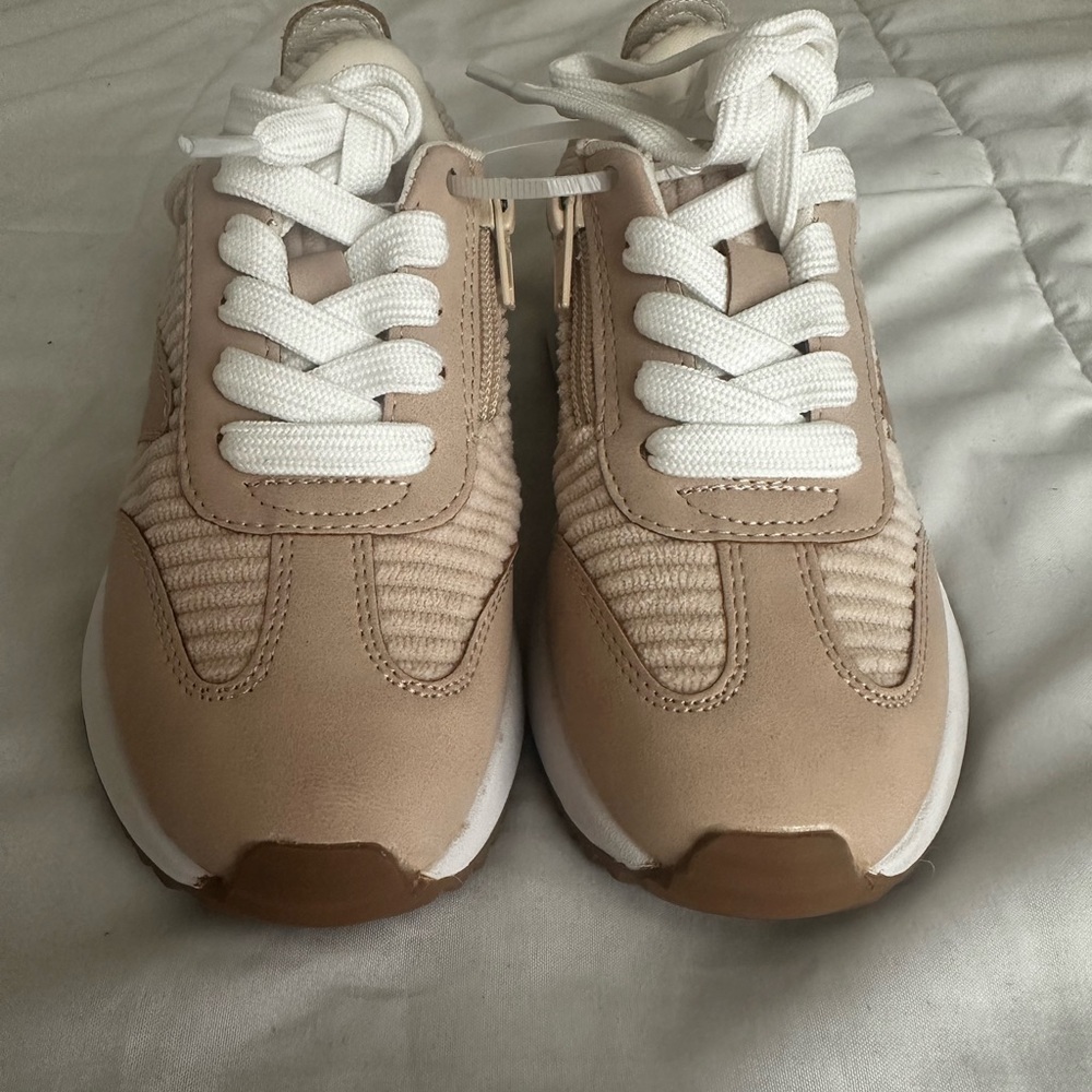 Little Girls Dolce Vita Sneakers